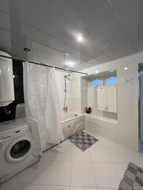 Kirayə verilir 4 otaqlı mənzil 150 m²