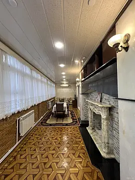 Kirayə verilir 4 otaqlı mənzil 150 m²