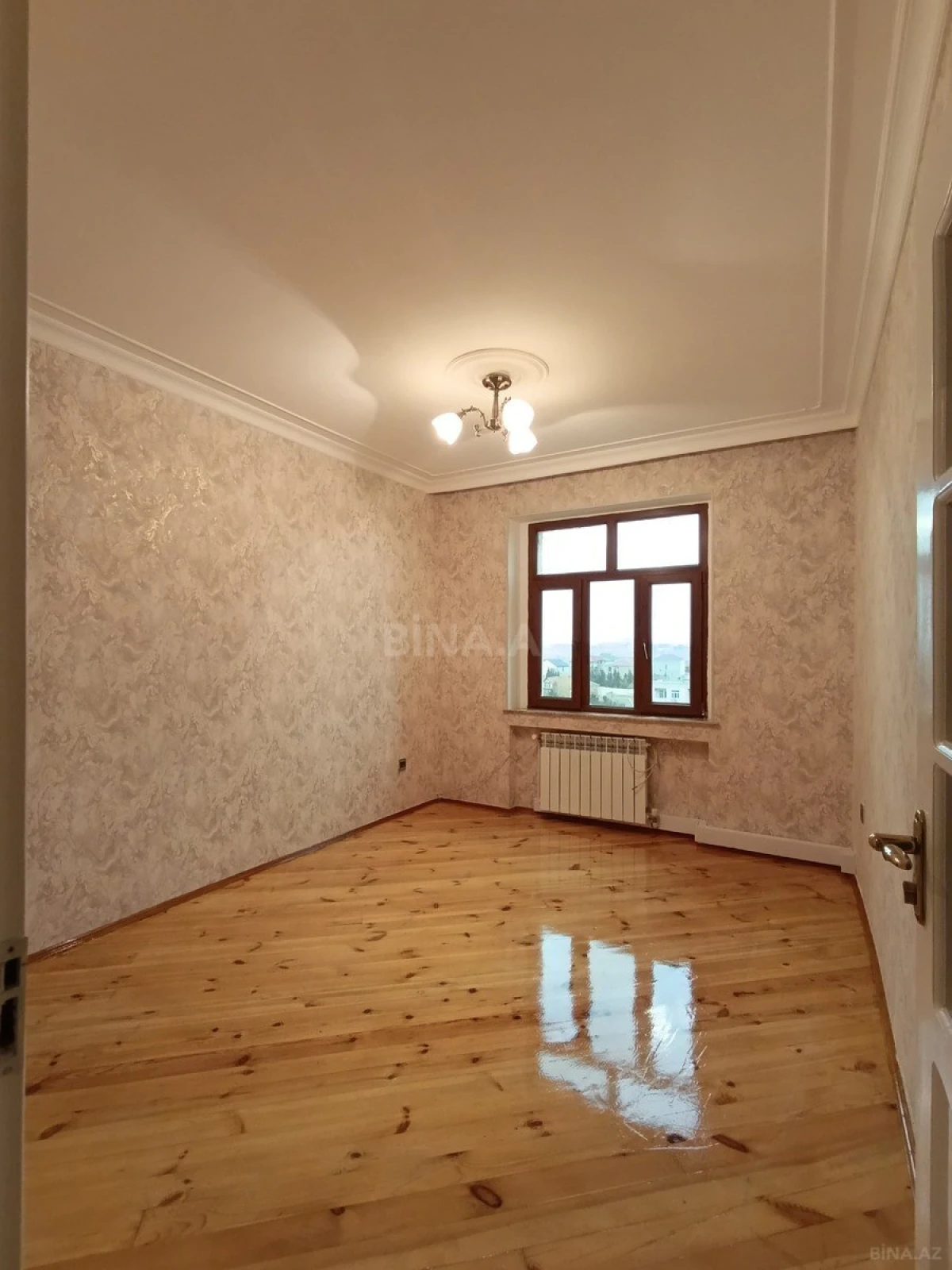Satılır 3 otaqlı mənzil 75 m²