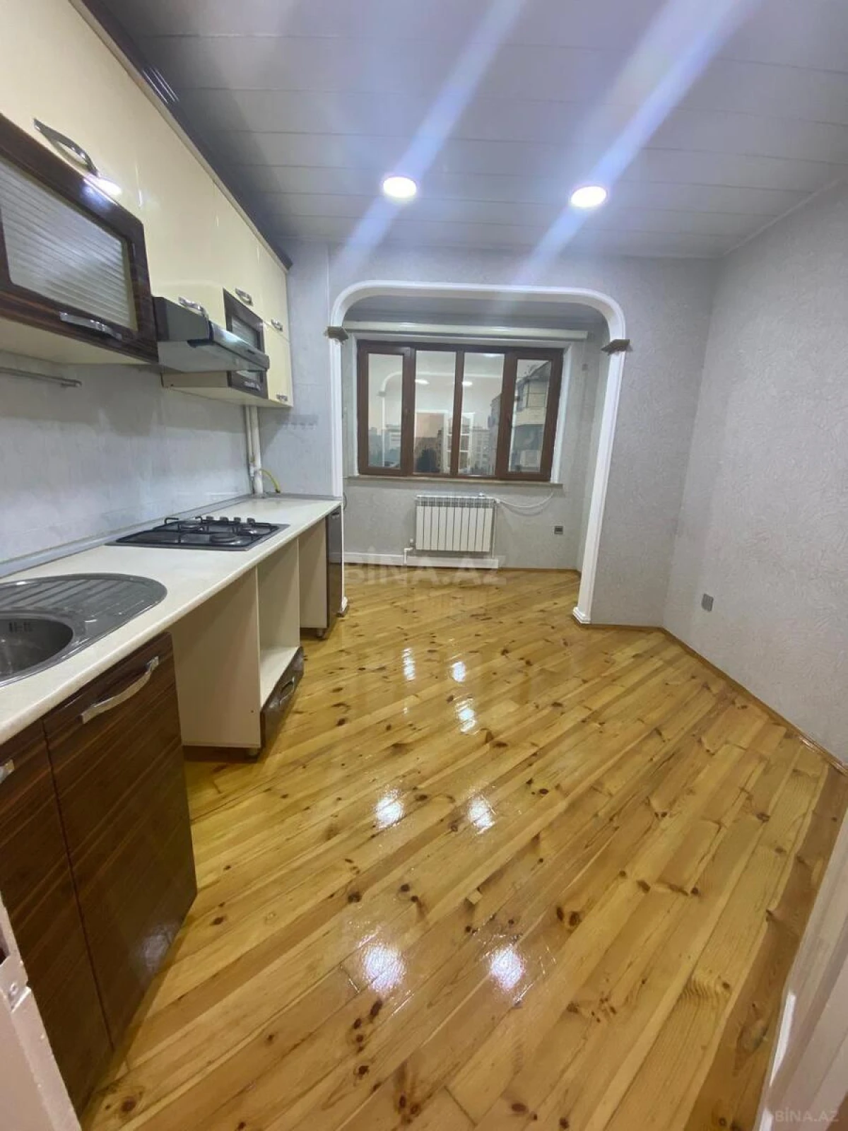 Satılır 3 otaqlı mənzil 75 m²