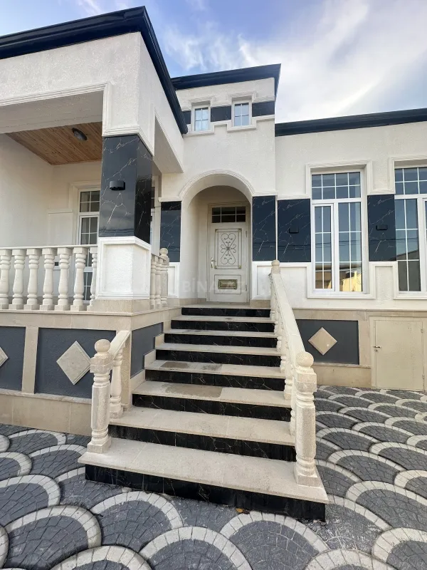 Satılır 4 otaqlı həyət evi 135 m²