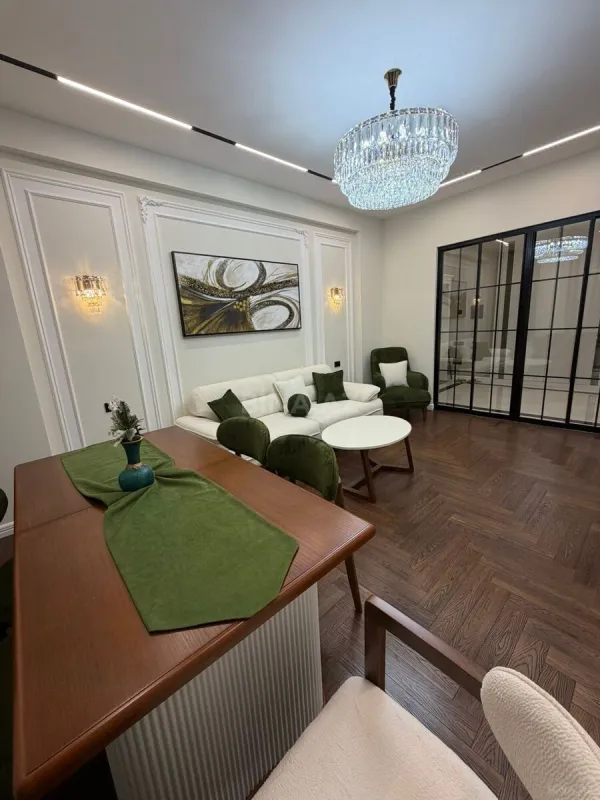 Satılır 2 otaqlı mənzil 86 m²