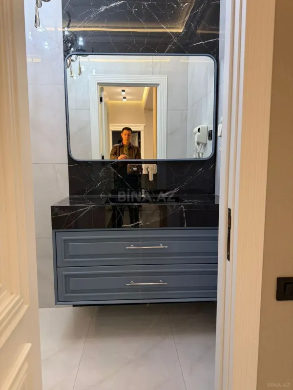 Satılır 2 otaqlı mənzil 86 m²