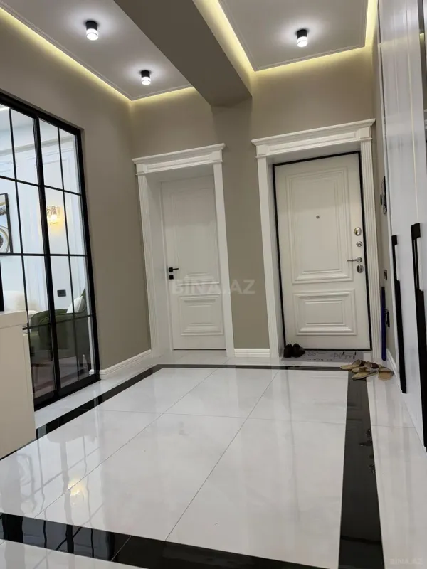 Satılır 2 otaqlı mənzil 86 m²