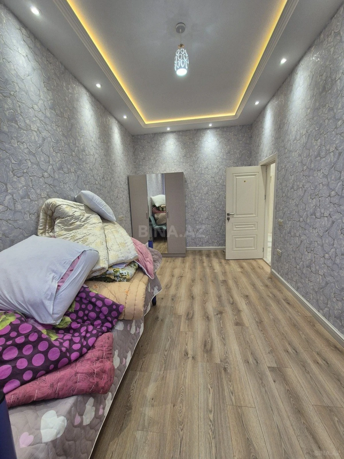 Satılır 7 otaqlı həyət evi 285 m²