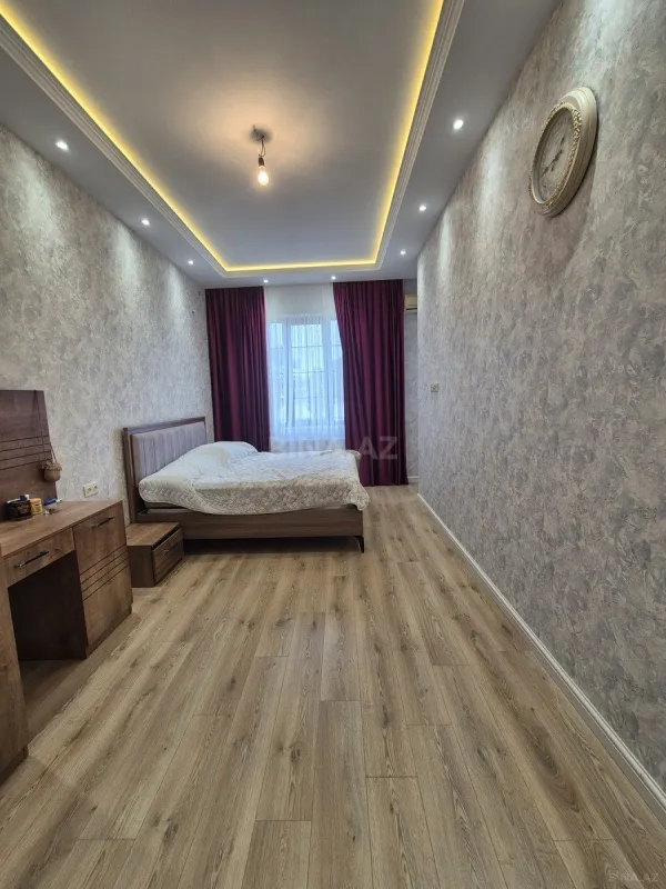 Satılır 7 otaqlı həyət evi 285 m²