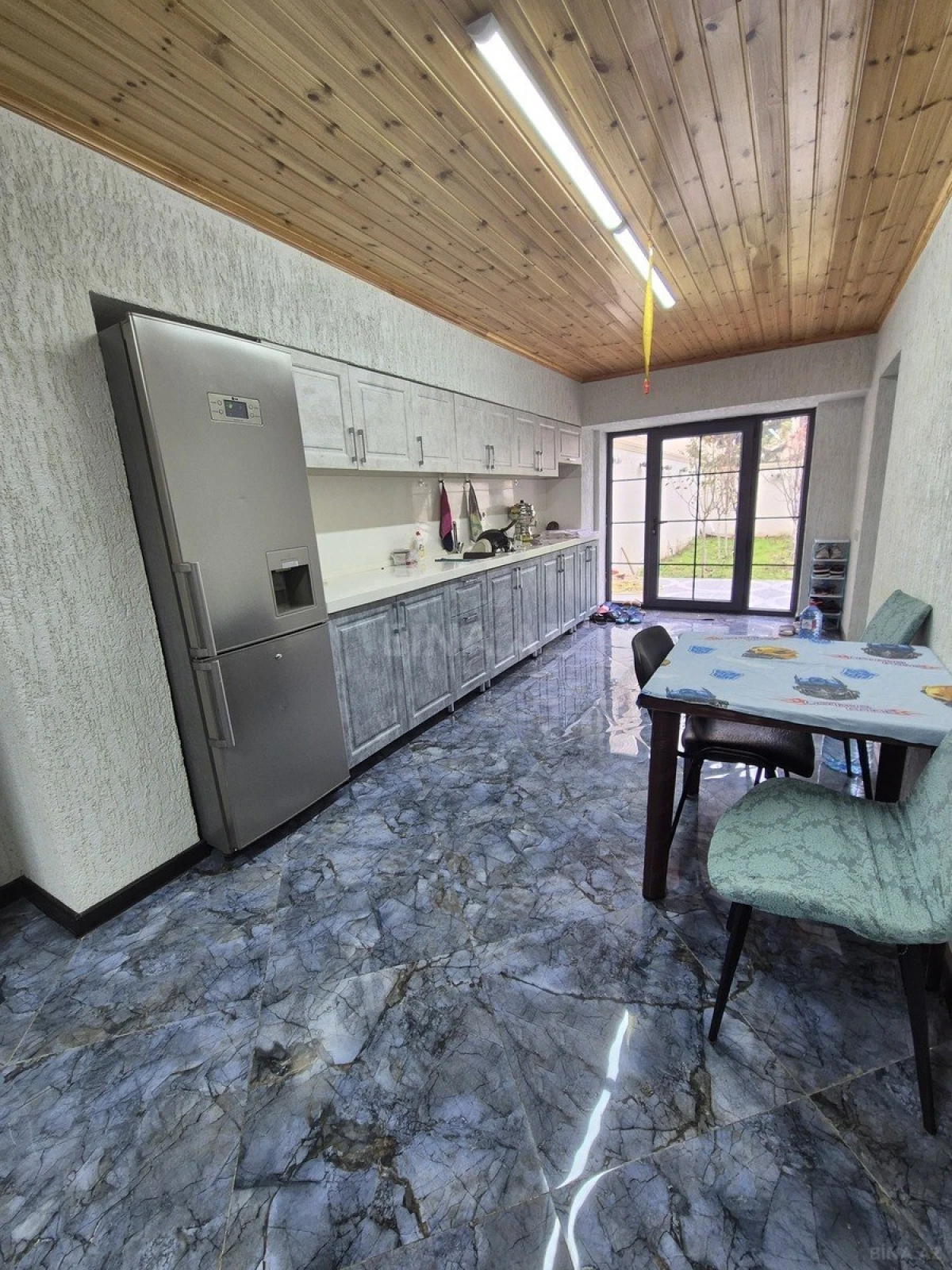 Satılır 7 otaqlı həyət evi 285 m²