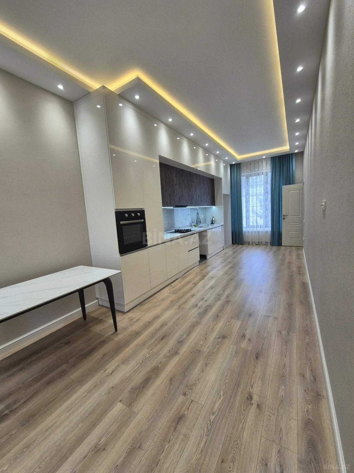 Satılır 7 otaqlı həyət evi 285 m²