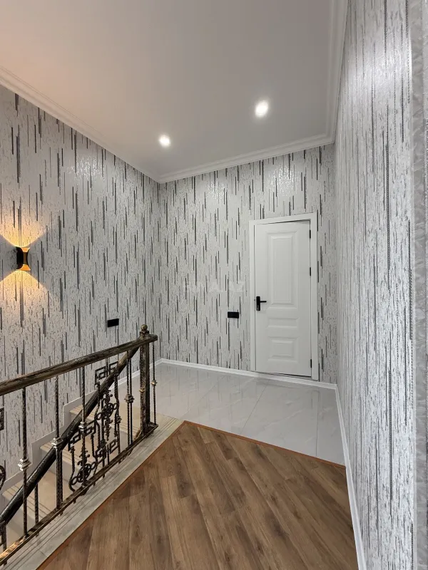 Satılır 5 otaqlı həyət evi 210 m²