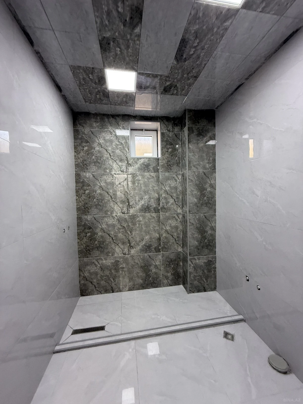 Satılır 5 otaqlı həyət evi 210 m²