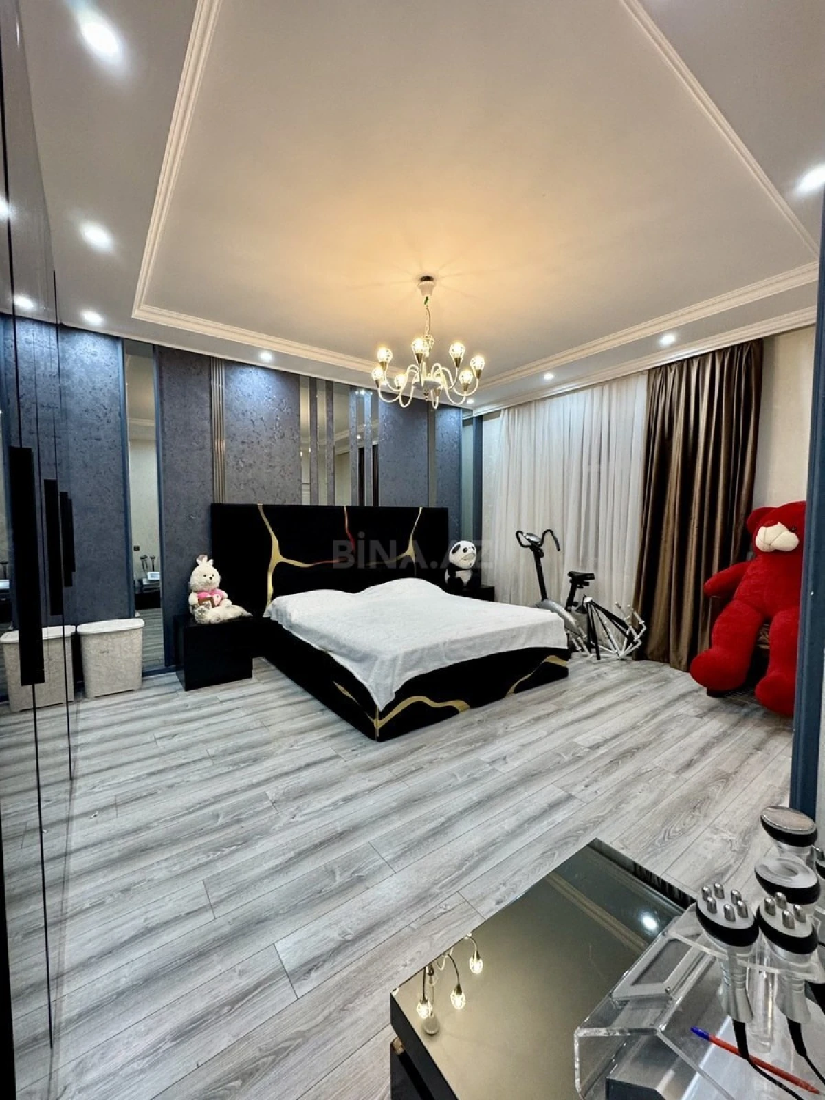 Satılır 4 otaqlı həyət evi 200 m²