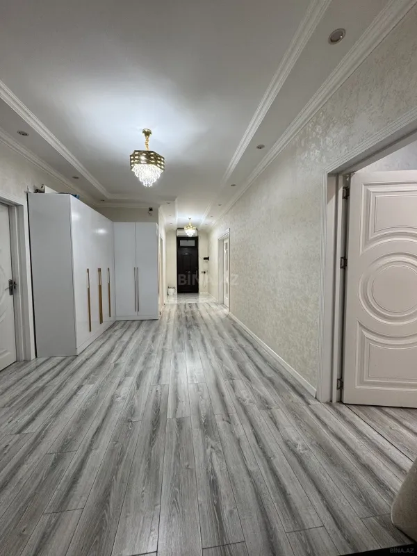 Satılır 4 otaqlı həyət evi 200 m²