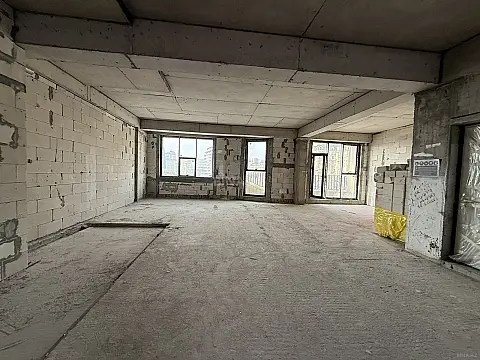 Satılır 3 otaqlı mənzil 140 m²