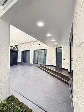 Satılır 4 otaqlı həyət evi 140 m²