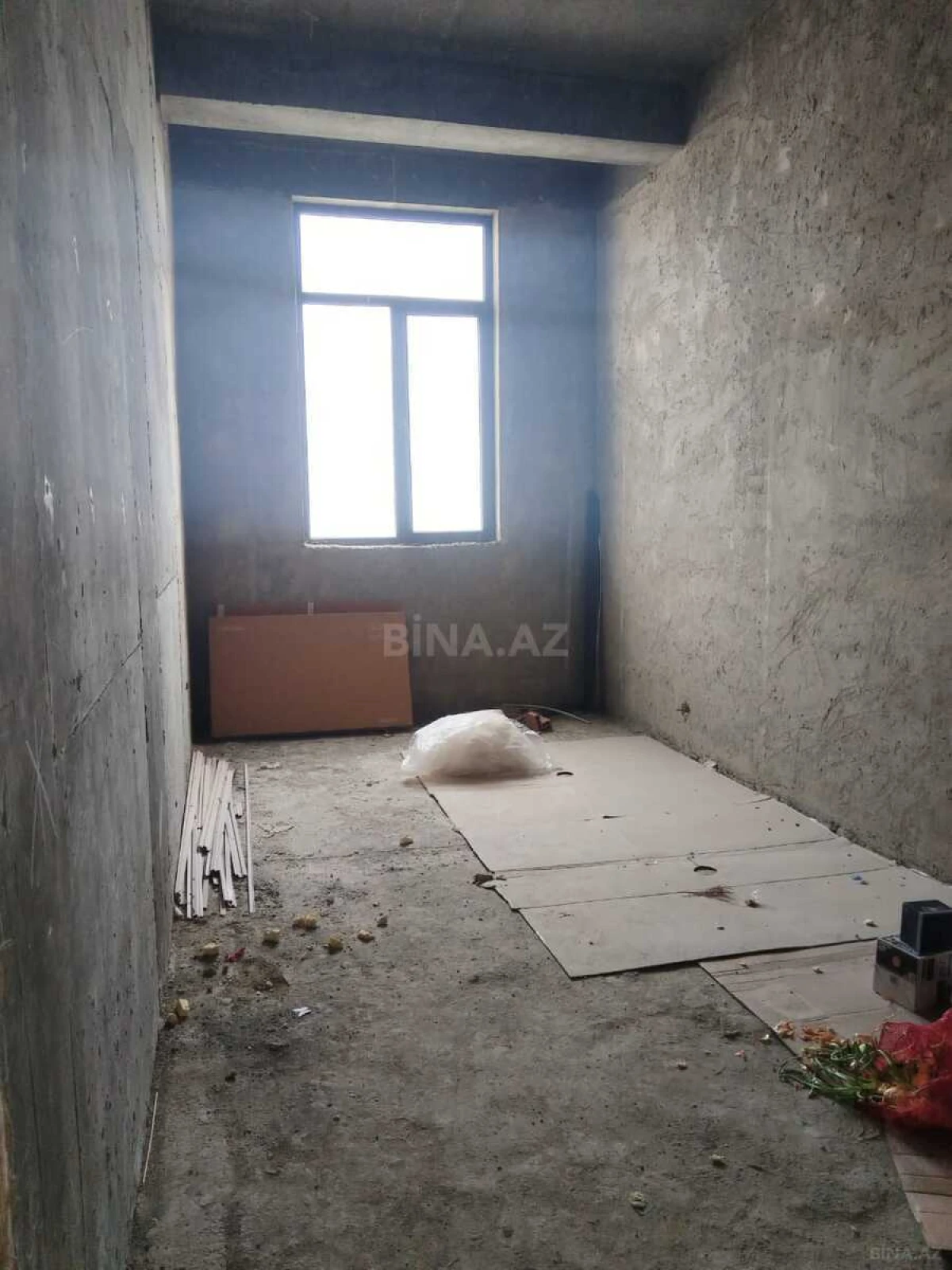 Satılır 2 otaqlı mənzil 121.4 m²