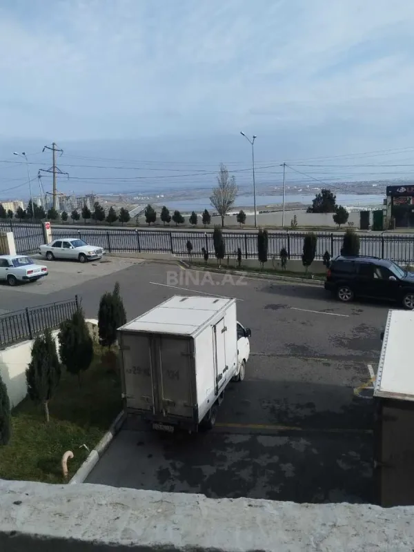 Satılır 2 otaqlı mənzil 121.4 m²