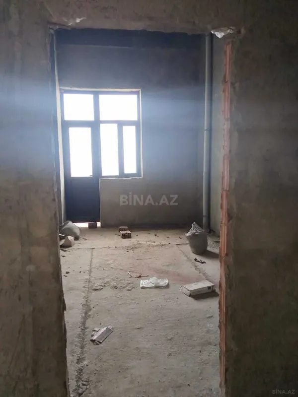 Satılır 2 otaqlı mənzil 121.4 m²