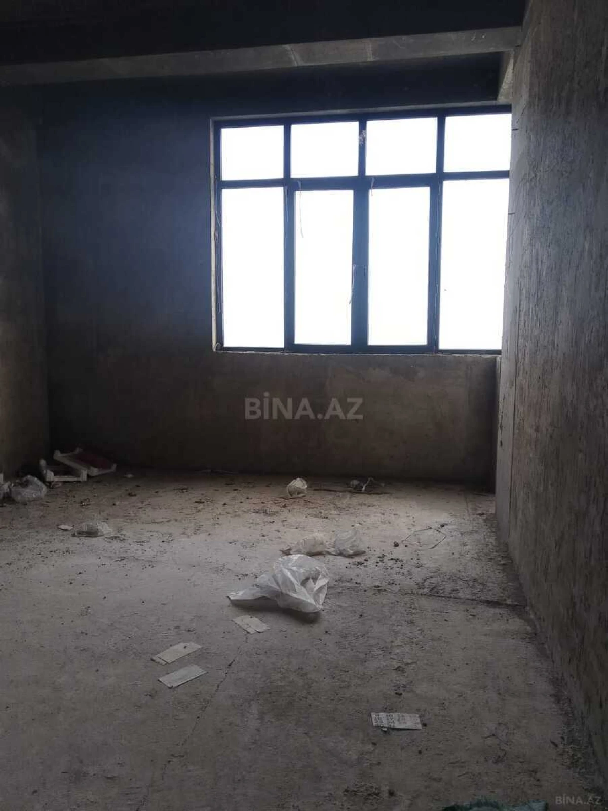 Satılır 2 otaqlı mənzil 121.4 m²