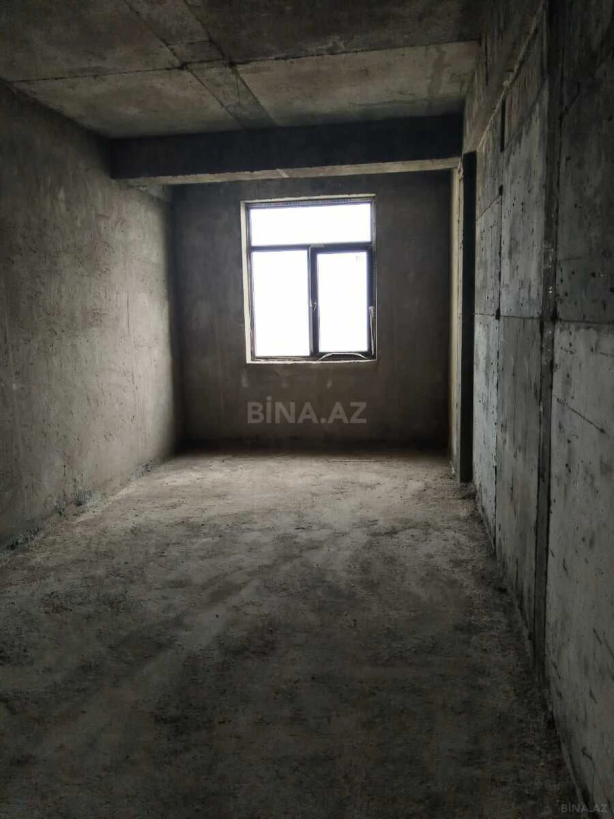 Satılır 3 otaqlı mənzil 138.2 m²