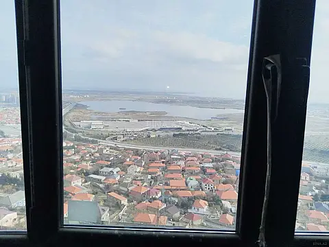 Satılır 3 otaqlı mənzil 138.2 m²