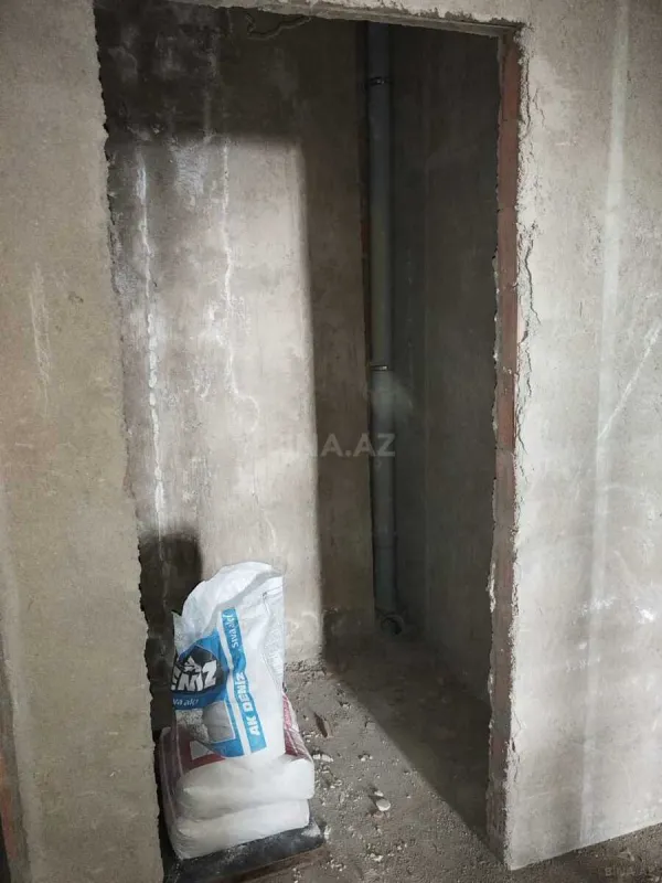 Satılır 3 otaqlı mənzil 140 m²