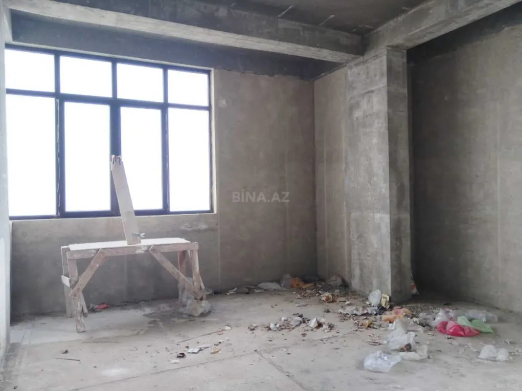 Satılır 3 otaqlı mənzil 140 m²
