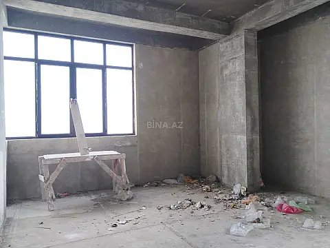 Satılır 3 otaqlı mənzil 140 m²