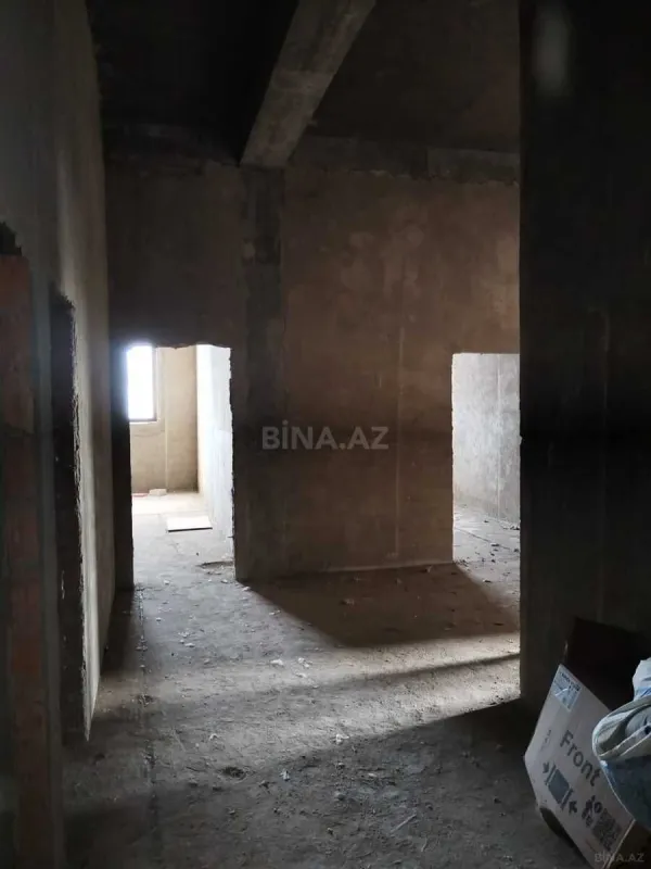 Satılır 3 otaqlı mənzil 140 m²