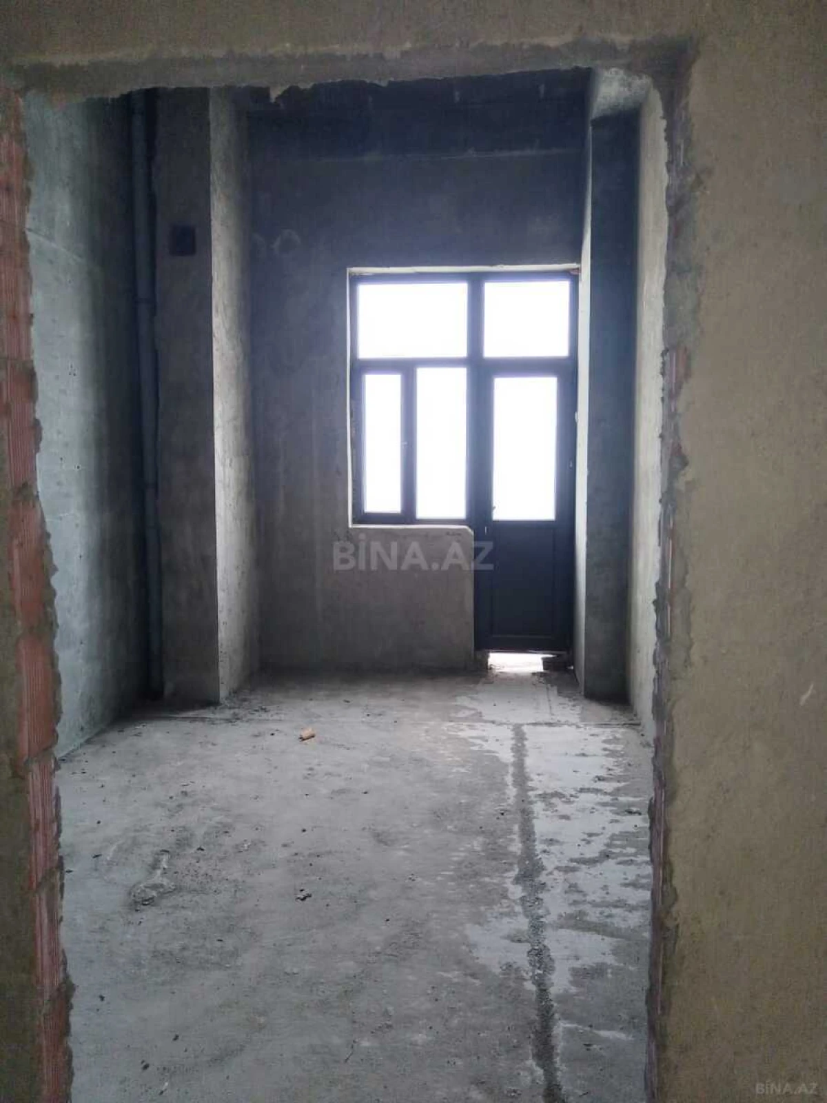 Satılır 3 otaqlı mənzil 140 m²