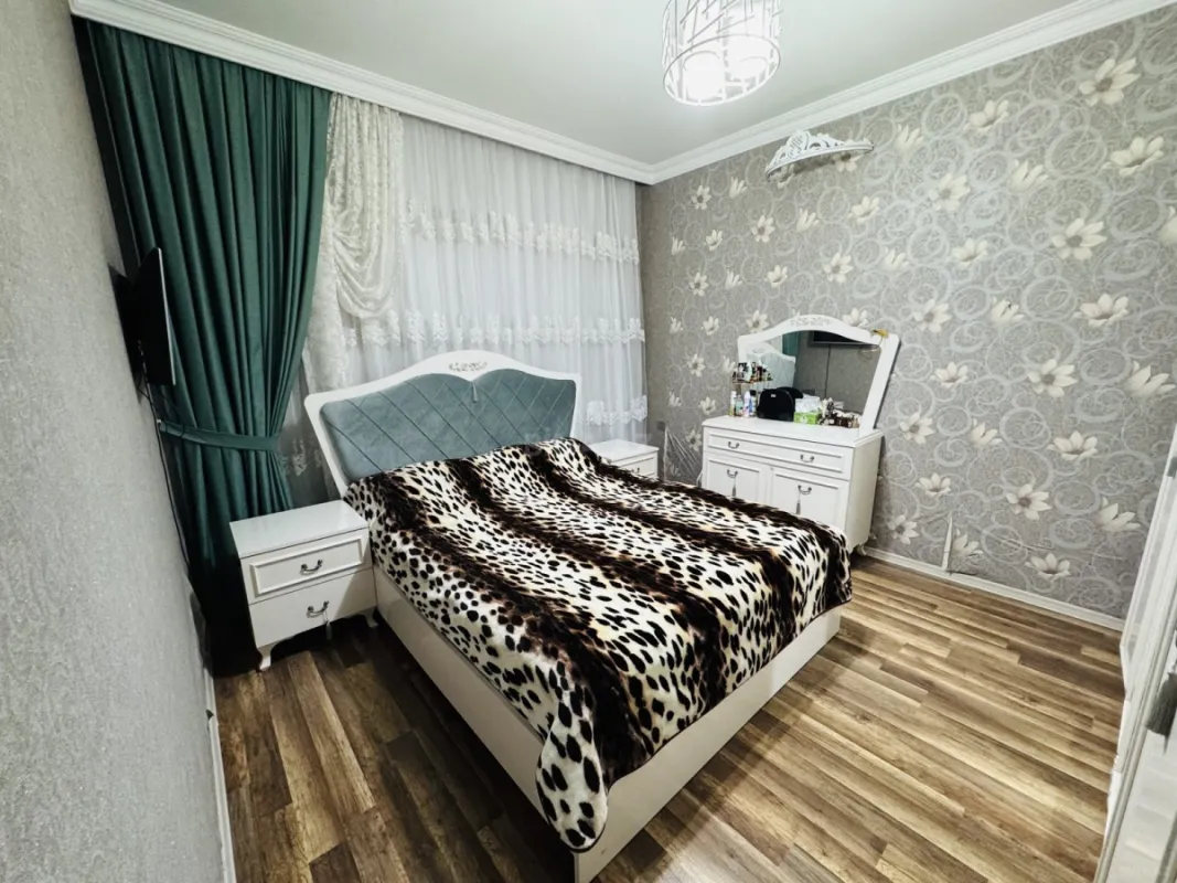 Satılır 6 otaqlı həyət evi 190 m²
