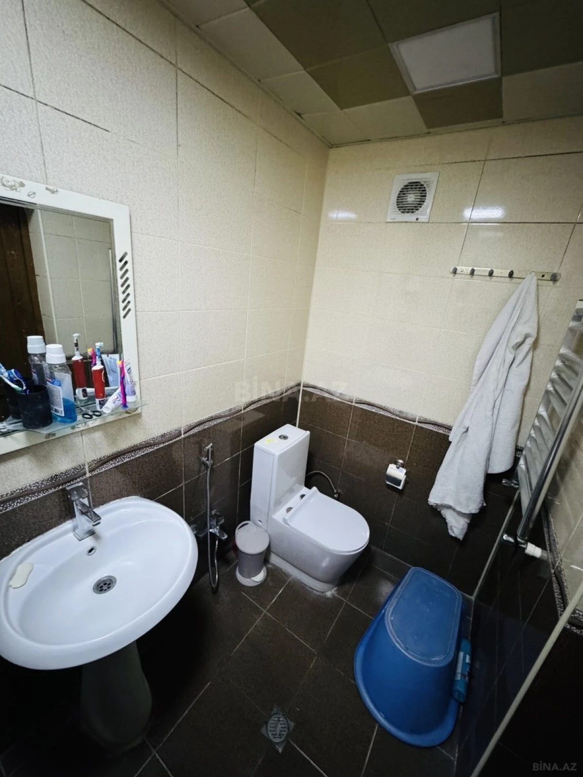 Satılır 6 otaqlı həyət evi 190 m²