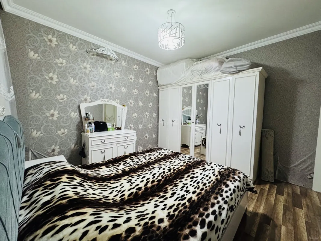 Satılır 6 otaqlı həyət evi 190 m²