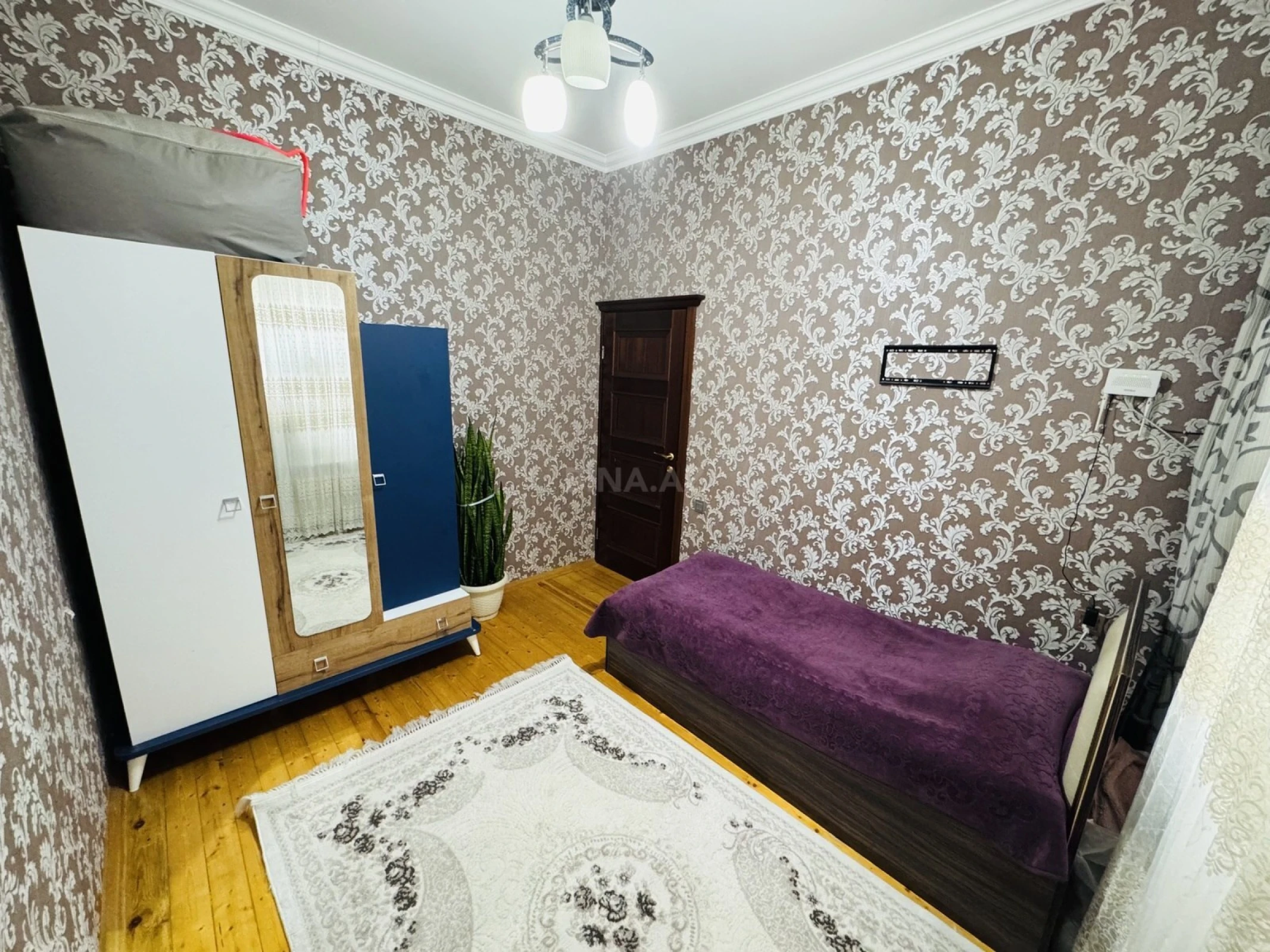 Satılır 6 otaqlı həyət evi 190 m²
