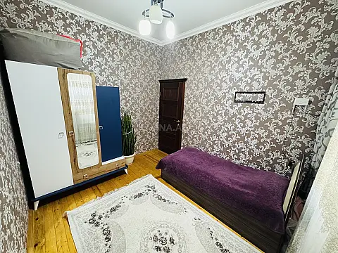 Satılır 6 otaqlı həyət evi 190 m²