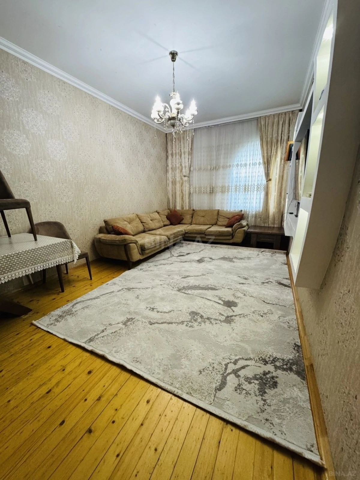 Satılır 6 otaqlı həyət evi 190 m²