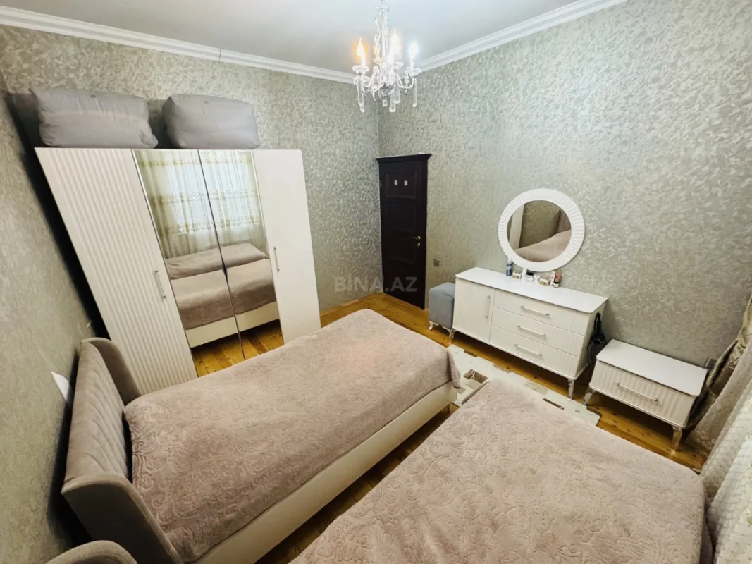 Satılır 6 otaqlı həyət evi 190 m²