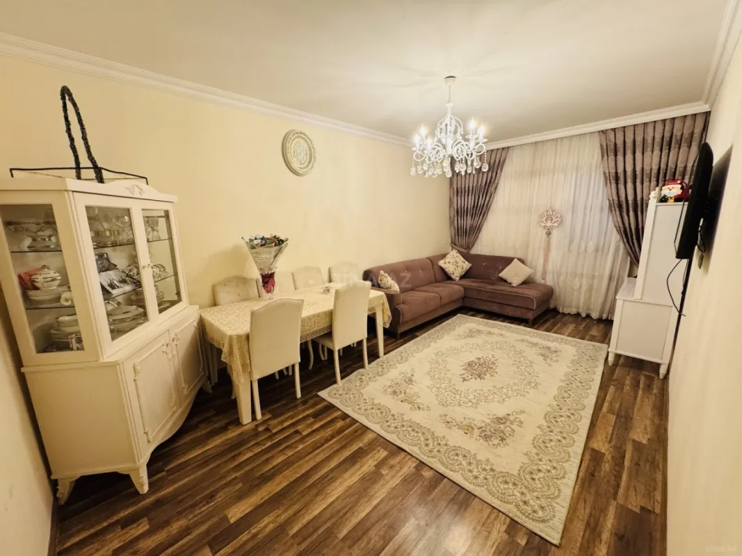 Satılır 6 otaqlı həyət evi 190 m²