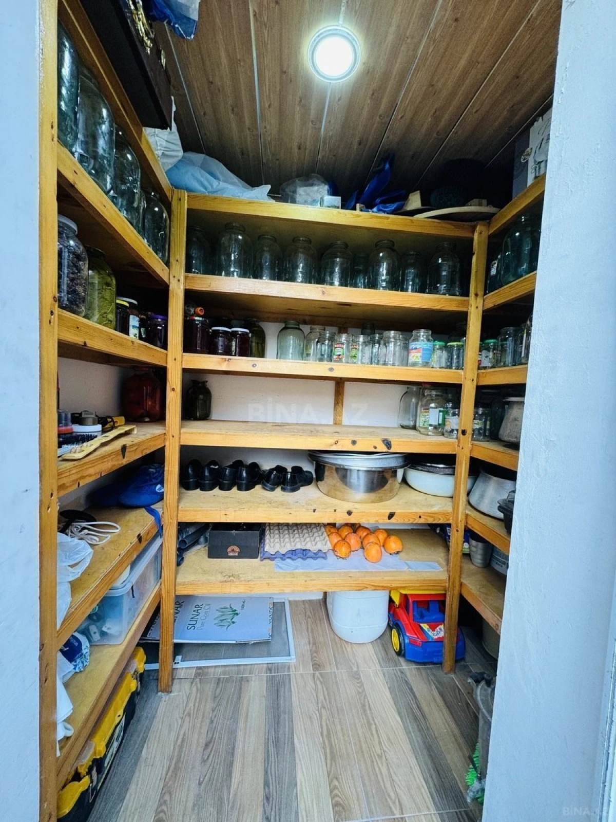 Satılır 6 otaqlı həyət evi 190 m²