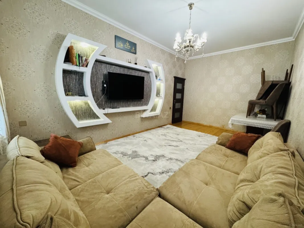 Satılır 6 otaqlı həyət evi 190 m²