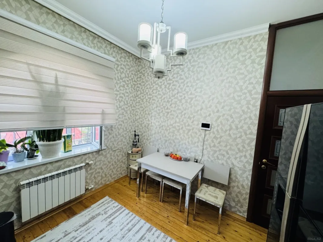 Satılır 6 otaqlı həyət evi 190 m²