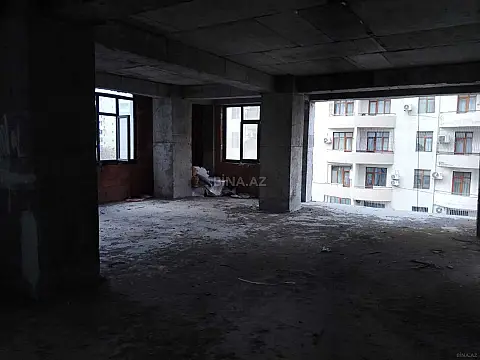 Satılır 3 otaqlı mənzil 138 m²