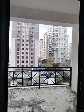 Satılır 3 otaqlı mənzil 138 m²