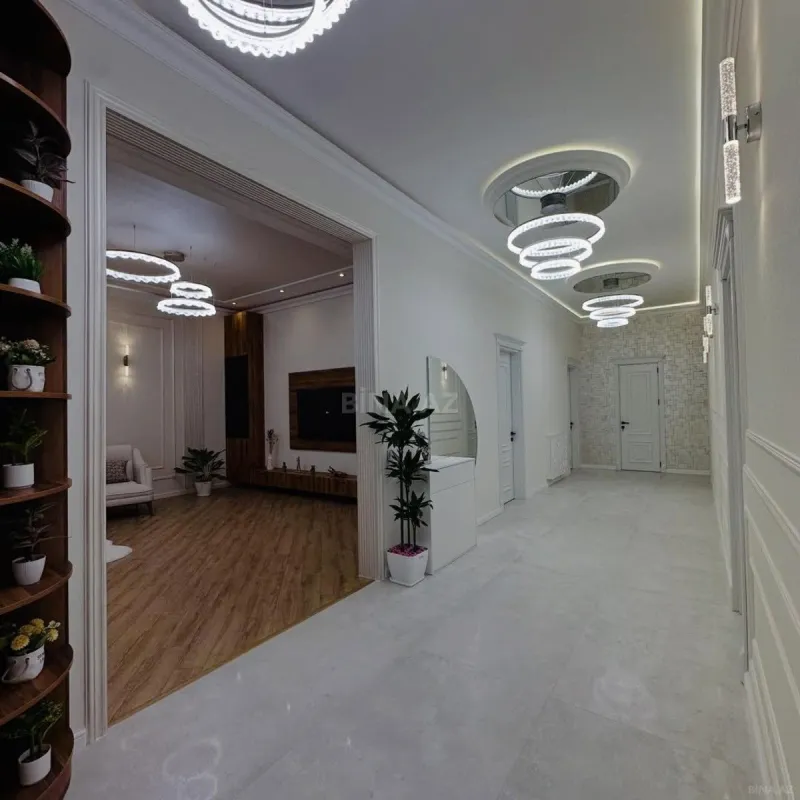 Kirayə verilir 4 otaqlı həyət evi 250 m²