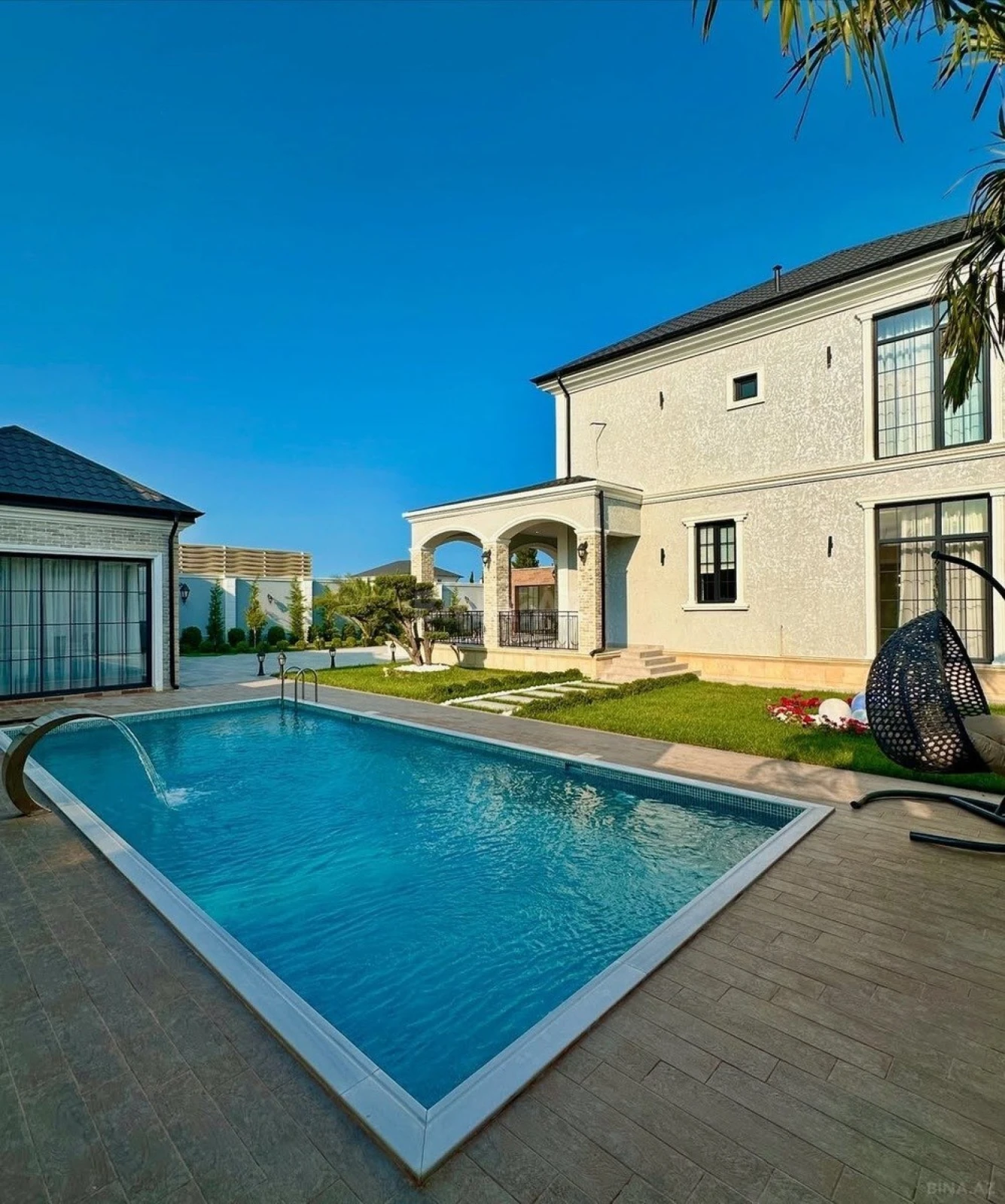 Kirayə verilir 5 otaqlı həyət evi 350 m²