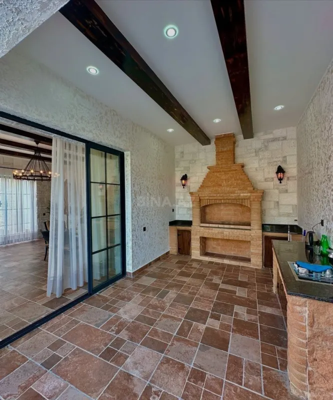 Kirayə verilir 5 otaqlı həyət evi 350 m²