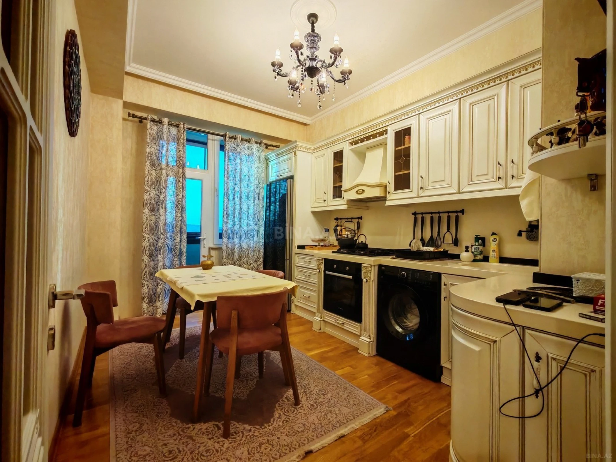 Satılır 3 otaqlı mənzil 87 m²