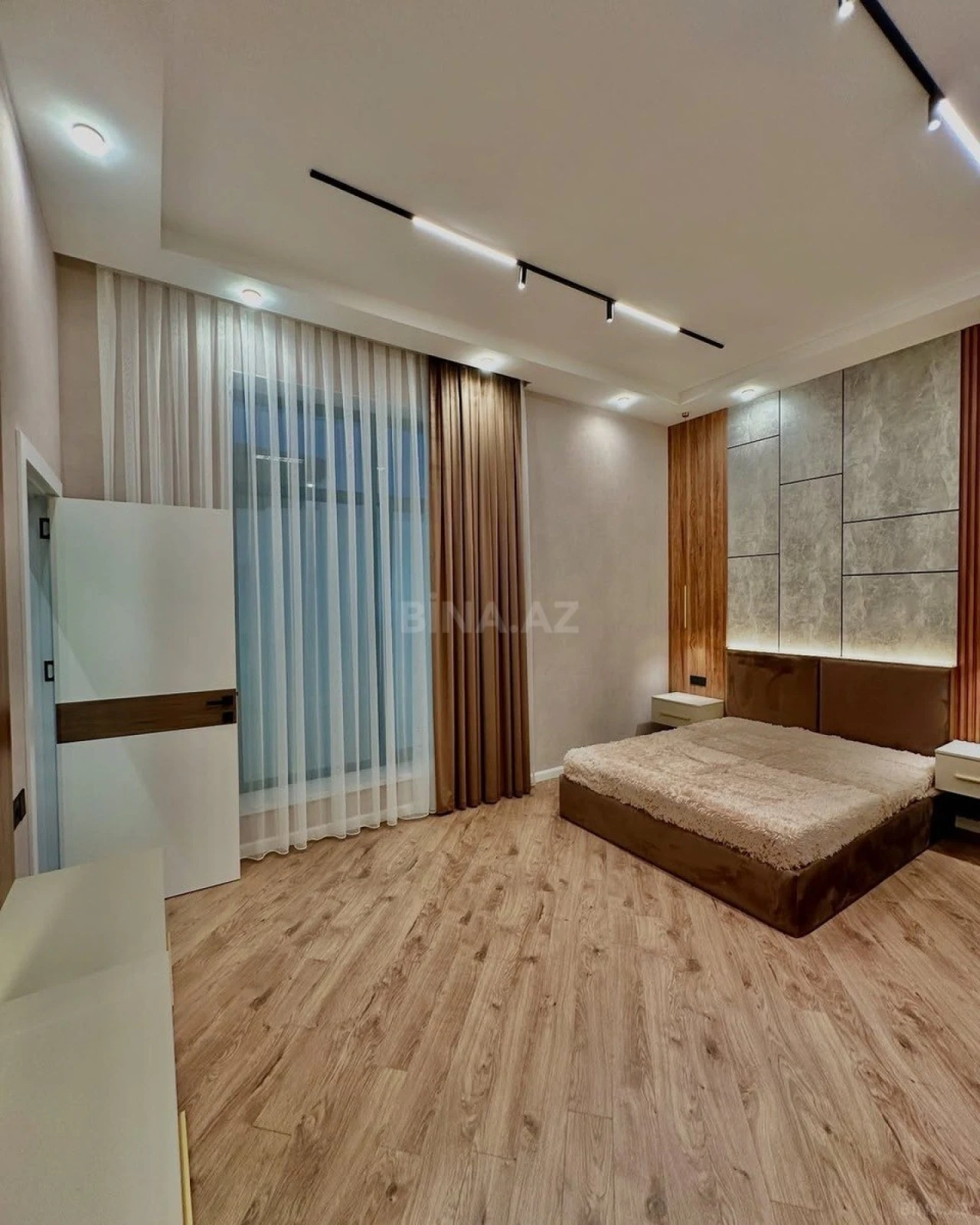 Kirayə verilir 4 otaqlı həyət evi 250 m²