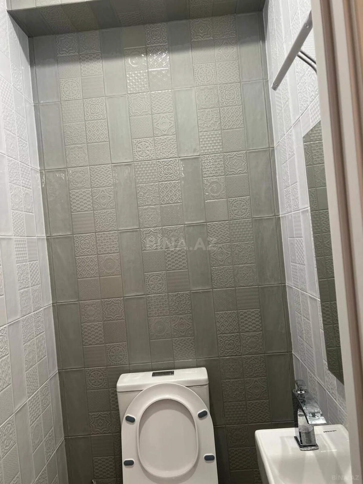 Satılır 4 otaqlı mənzil 150 m²