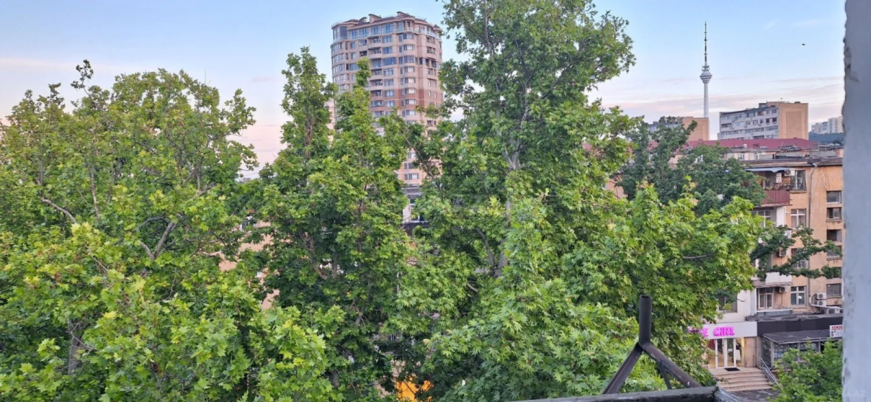 Satılır 2 otaqlı mənzil 60 m²
