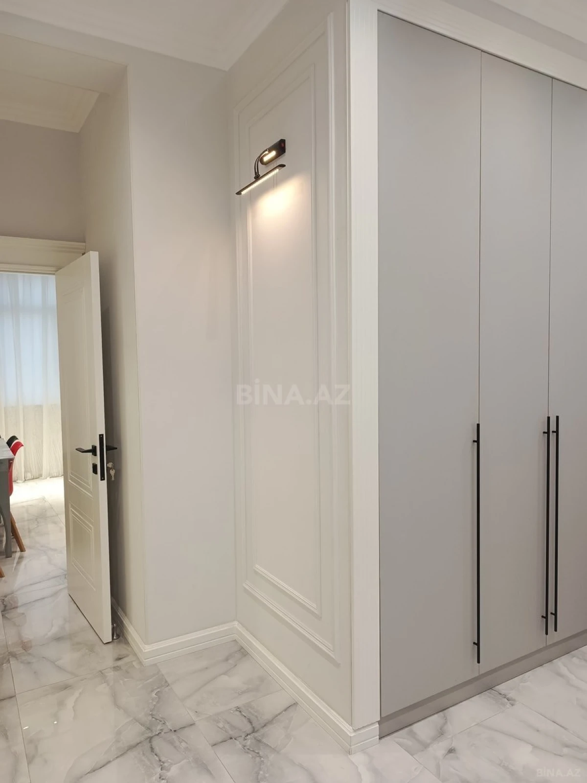 Satılır 2 otaqlı mənzil 69 m²